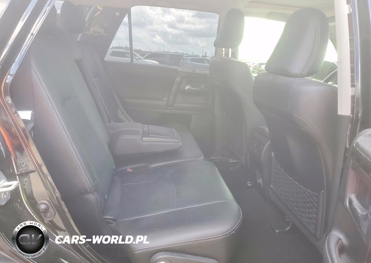 2020 Toyota 4Runner Nightshade Edition VIN:JTEBU5JR9L5819275 - 10