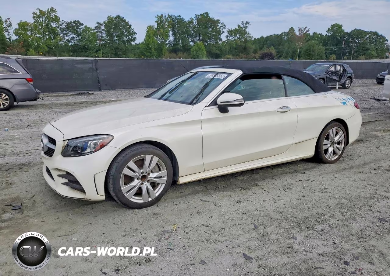 2020 Mercedes-Benz C 300 – zdjęcie 1 z 12