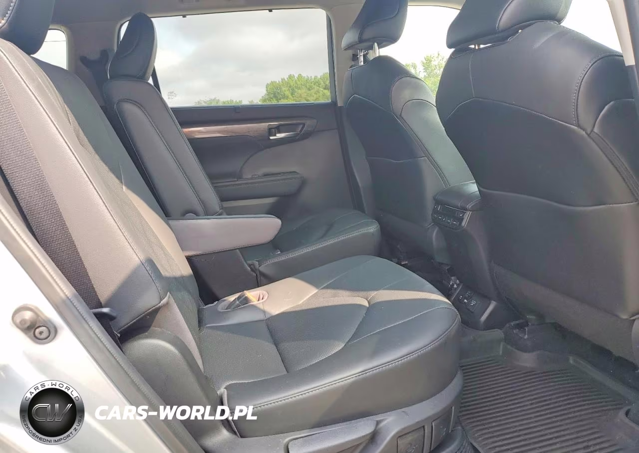 2021 Toyota Highlander Hybrid Platinum VIN:5TDEBRCH7MS028886 - 11