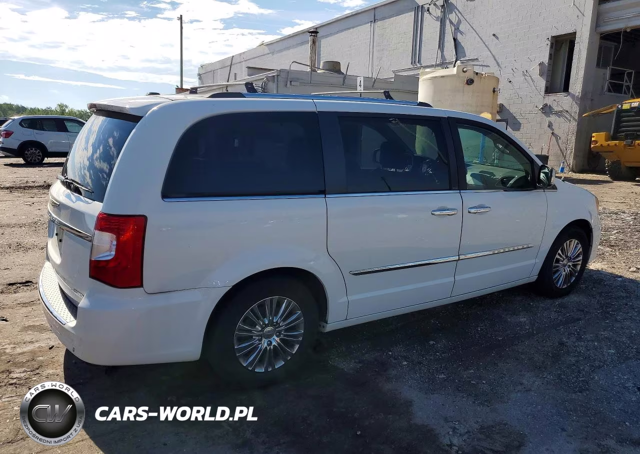 2011 Chrysler Town & Country Limited VIN:2A4RR6DG4BR745294 - 3