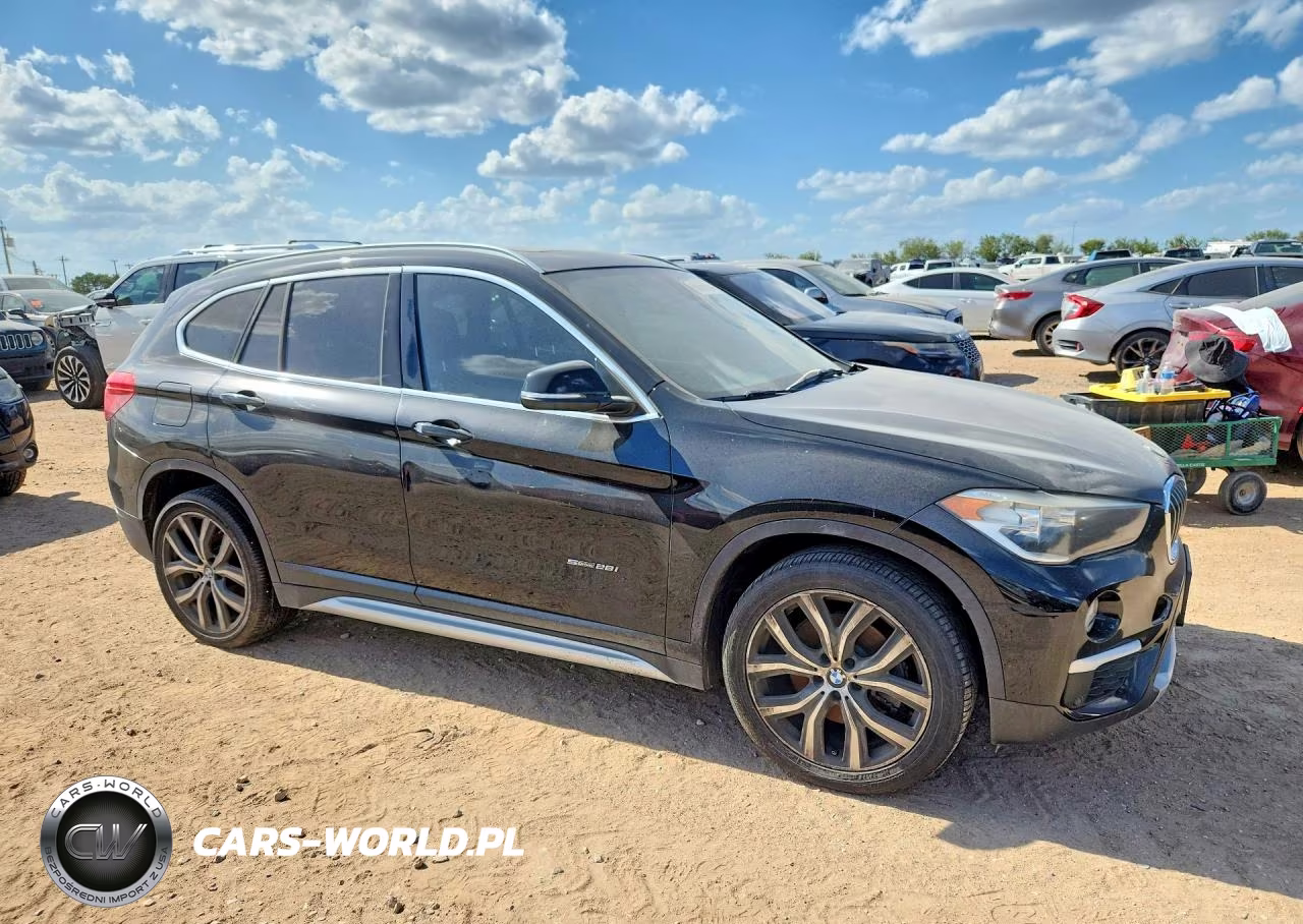 2017 BMW X1 Sdrive28I VIN:WBXHU7C35H5H34790 - 4