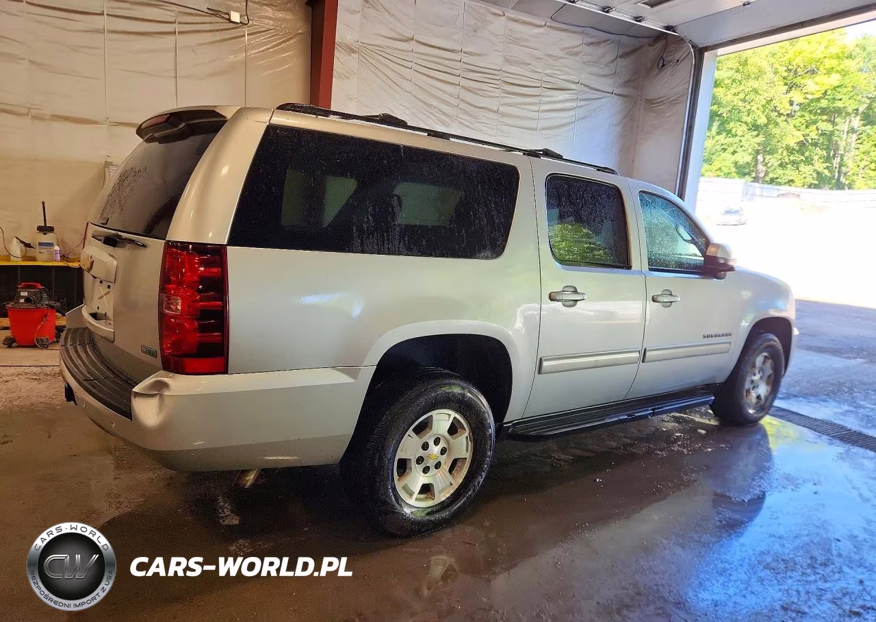2012 Chevrolet Suburban K1500 Ls VIN:1GNSKHE70CR246724 - 3