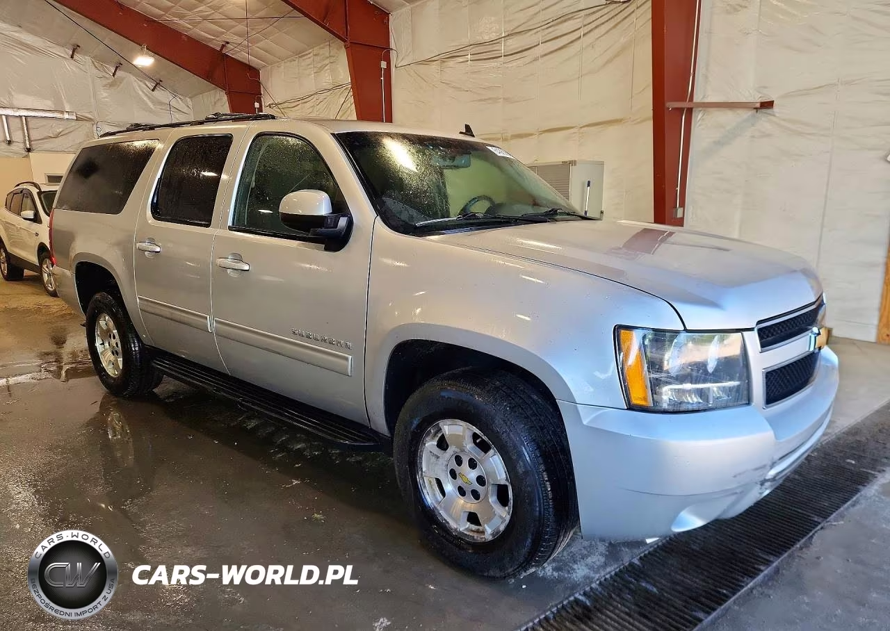 2012 Chevrolet Suburban K1500 Ls VIN:1GNSKHE70CR246724 - 4