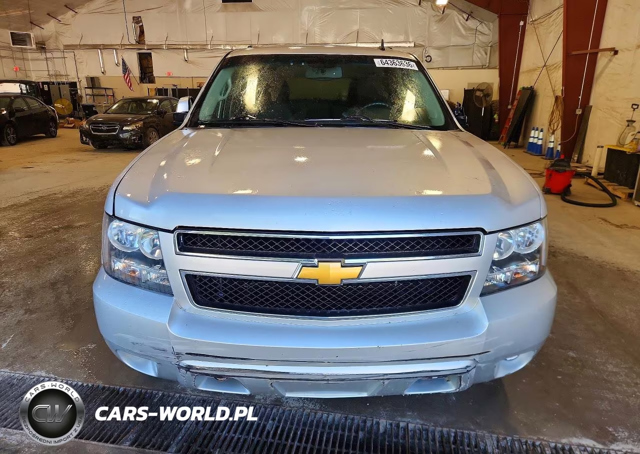 2012 Chevrolet Suburban K1500 Ls VIN:1GNSKHE70CR246724 - 5
