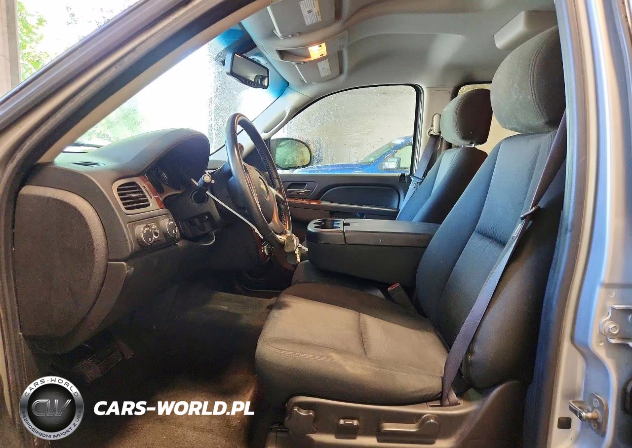 2012 Chevrolet Suburban K1500 Ls VIN:1GNSKHE70CR246724 - 7