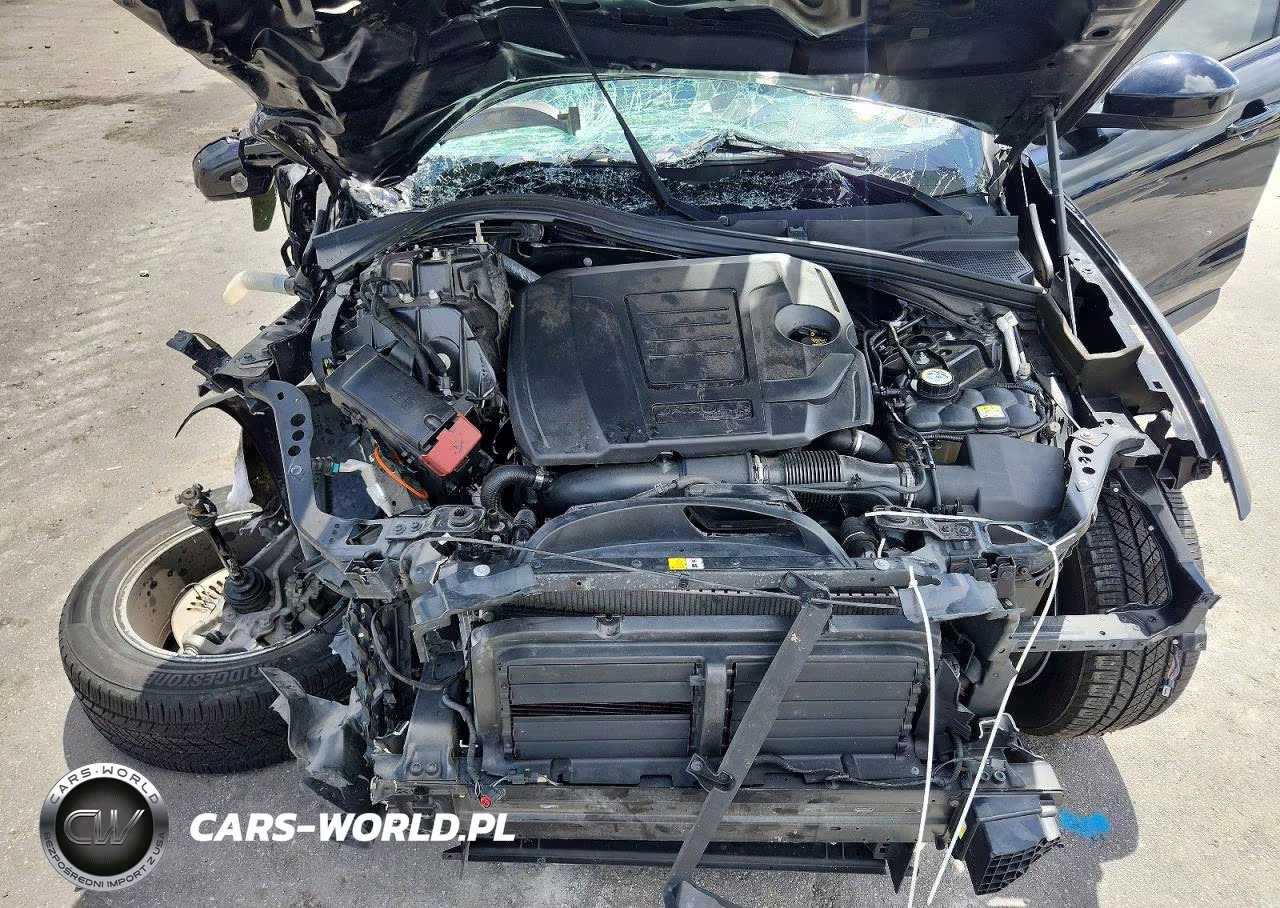 2018 Jaguar F-Pace Premium VIN:SADCJ2FX5JA275423 - 12
