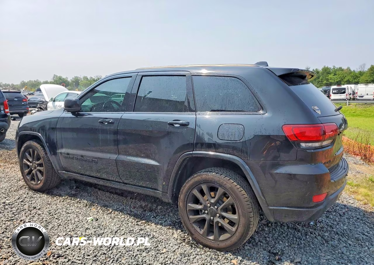 2022 Jeep Grand Cherokee Laredo E VIN:1C4RJFAG5NC149951 - 2