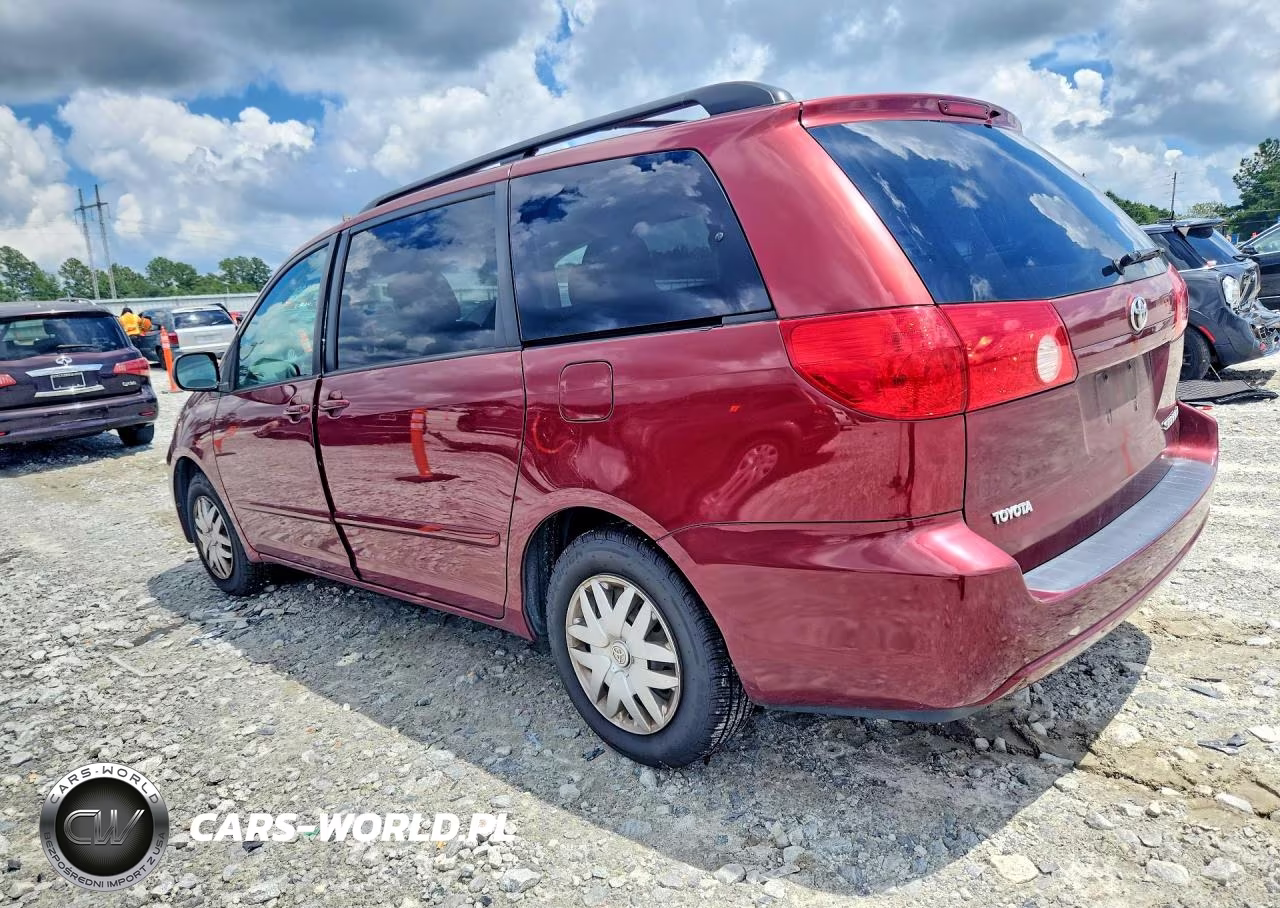 2010 Toyota Sienna Le 7-Passenger VIN:5TDKK4CC3AS341570 - 2