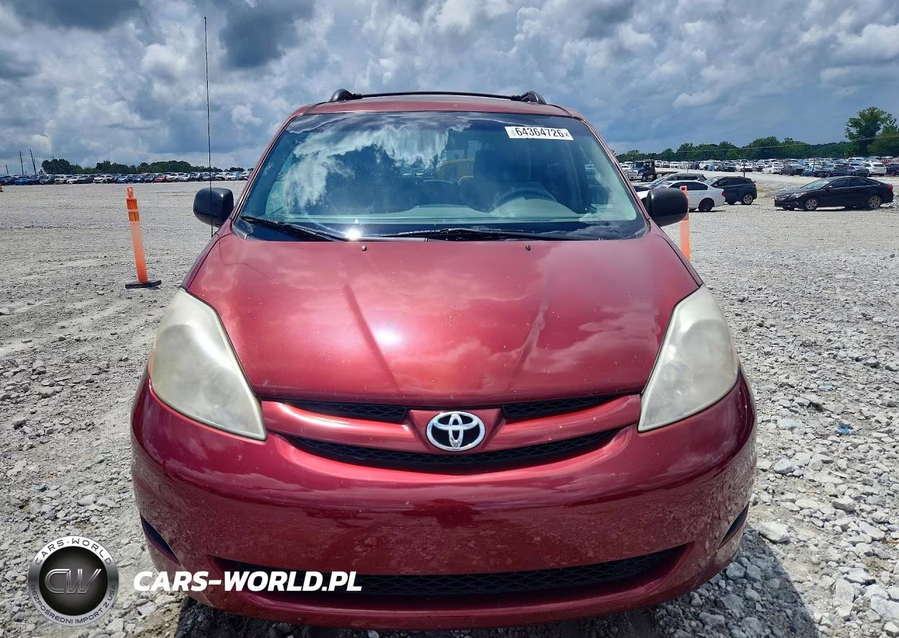 2010 Toyota Sienna Le 7-Passenger VIN:5TDKK4CC3AS341570 - 5