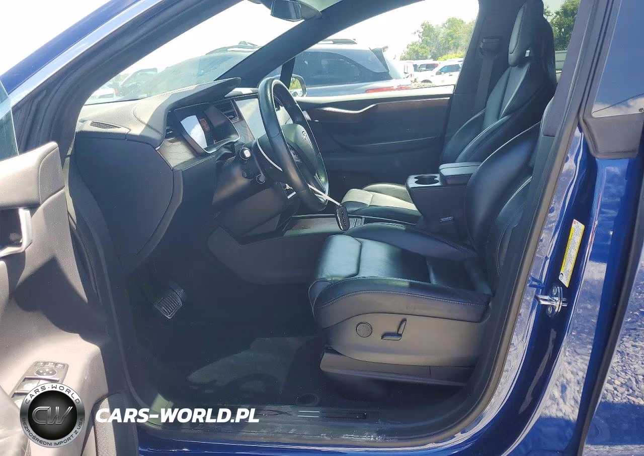 2019 Tesla Model X VIN:5YJXCBE22KF192859 - 7