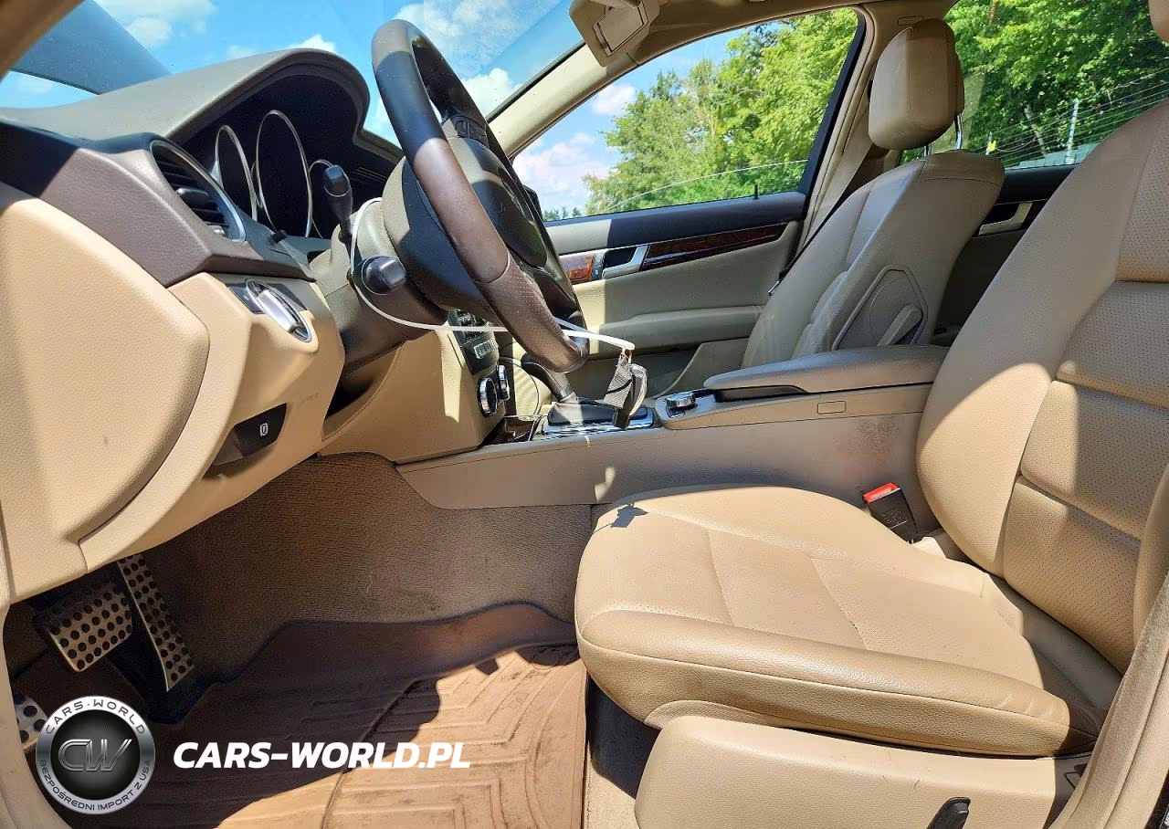 2012 Mercedes-Benz C 300 4Matic VIN:WDDGF8BB8CR198035 - 7
