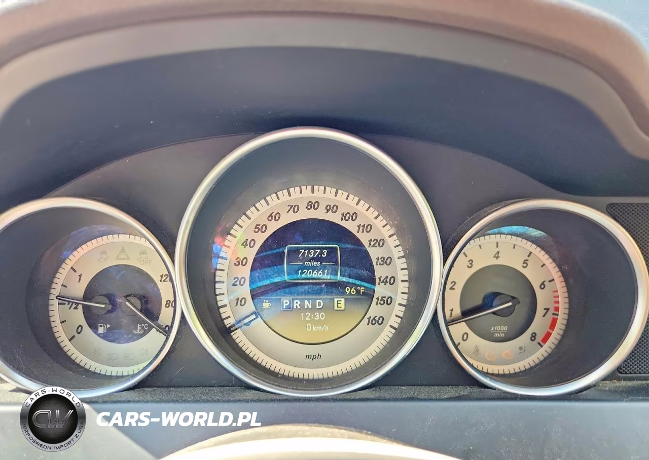 2012 Mercedes-Benz C 300 4Matic VIN:WDDGF8BB8CR198035 - 9