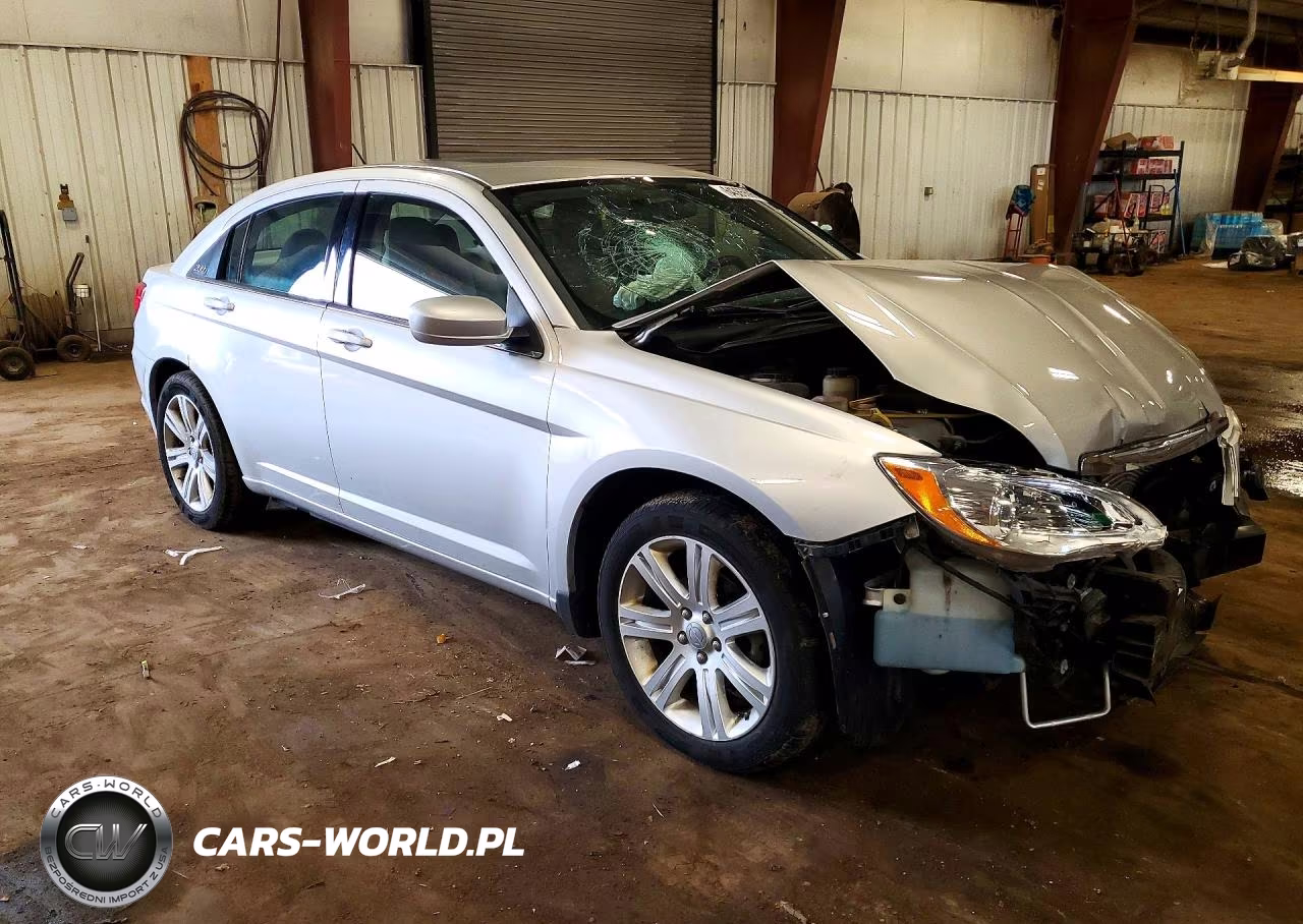 2012 Chrysler 200 Touring VIN:1C3CCBBB5CN131841 - 4