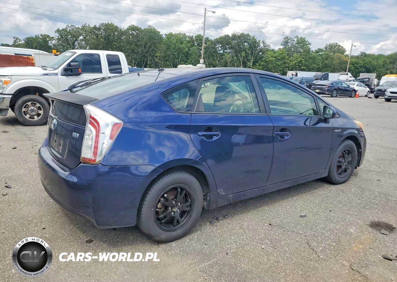 2012 Toyota Prius Two VIN:JTDKN3DU4C0334562 - 3