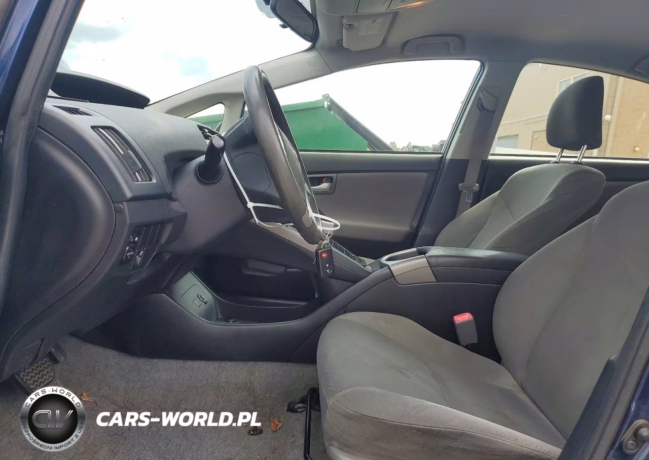 2012 Toyota Prius Two VIN:JTDKN3DU4C0334562 - 7