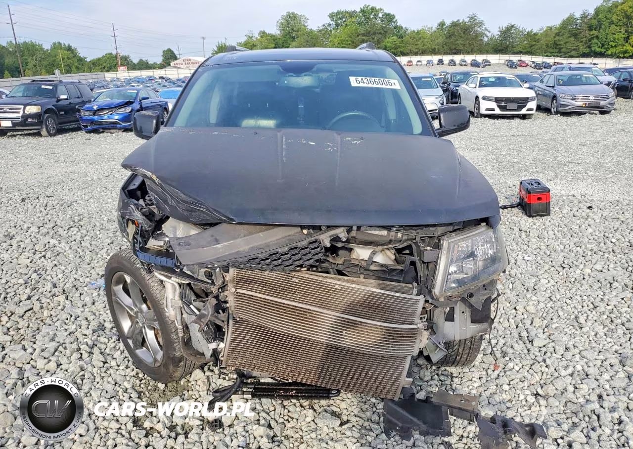 2017 Dodge Journey Crossroad VIN:3C4PDCGG1HT672817 - 5
