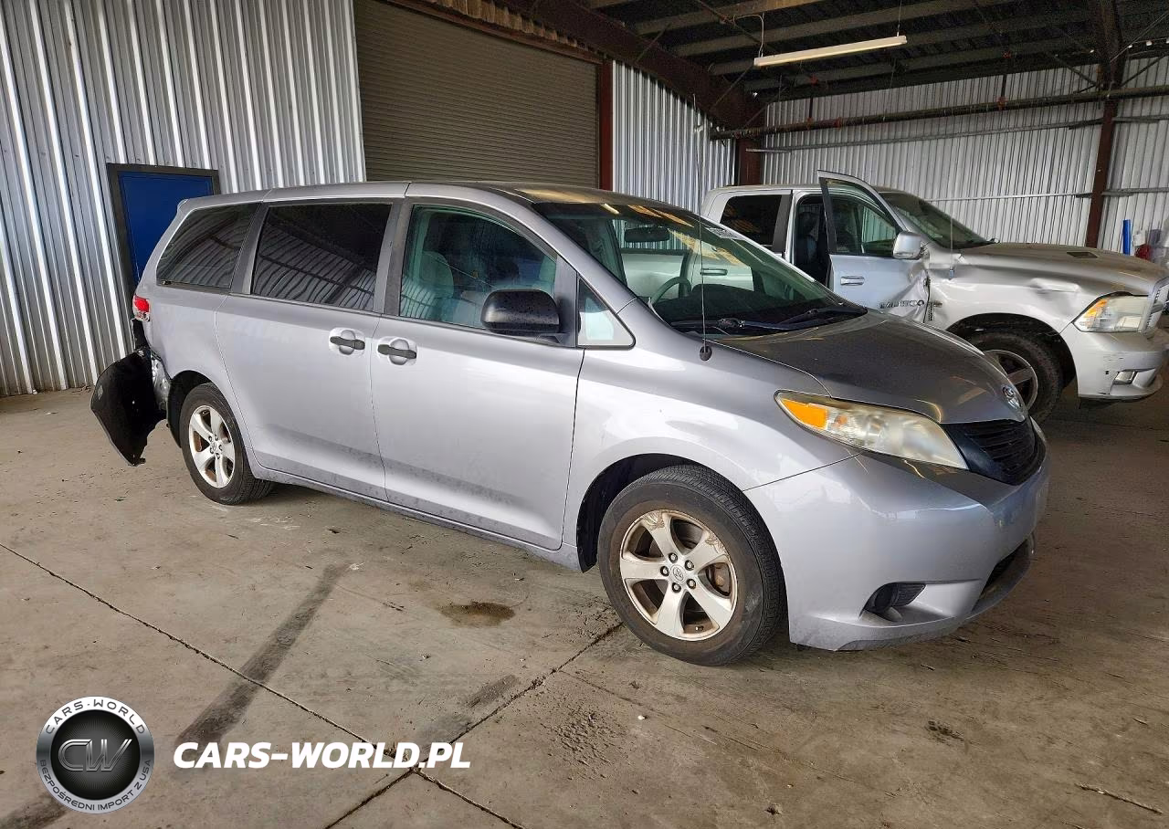 2013 Toyota Sienna L 7-Passenger VIN:5TDZK3DC3DS391607 - 4