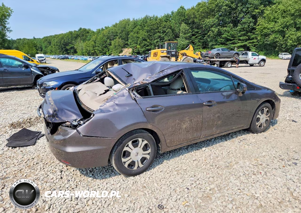 2014 Honda Civic Hybrid VIN:19XFB4F26EE200660 - 3