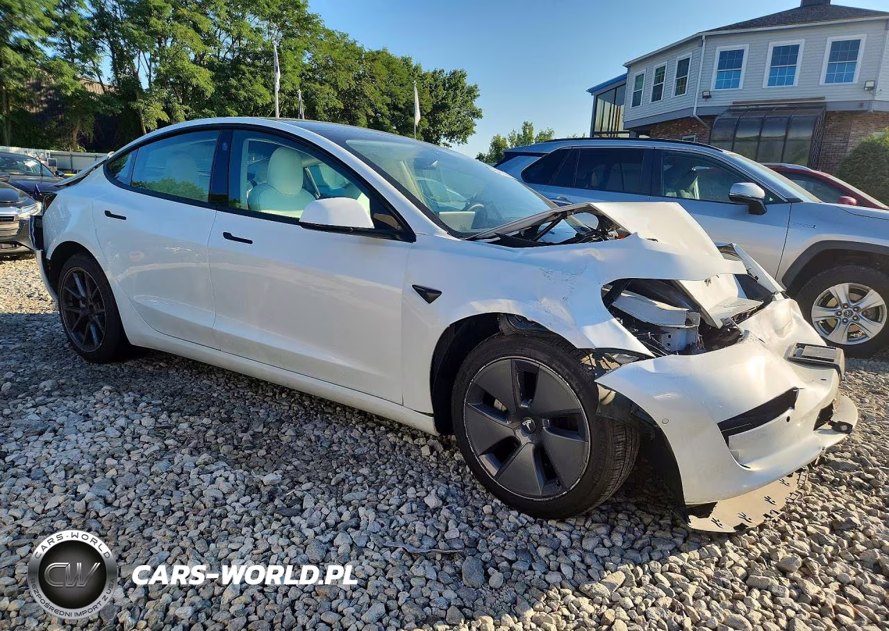 2022 Tesla Model 3 VIN:5YJ3E1EB5NF153366 - 4