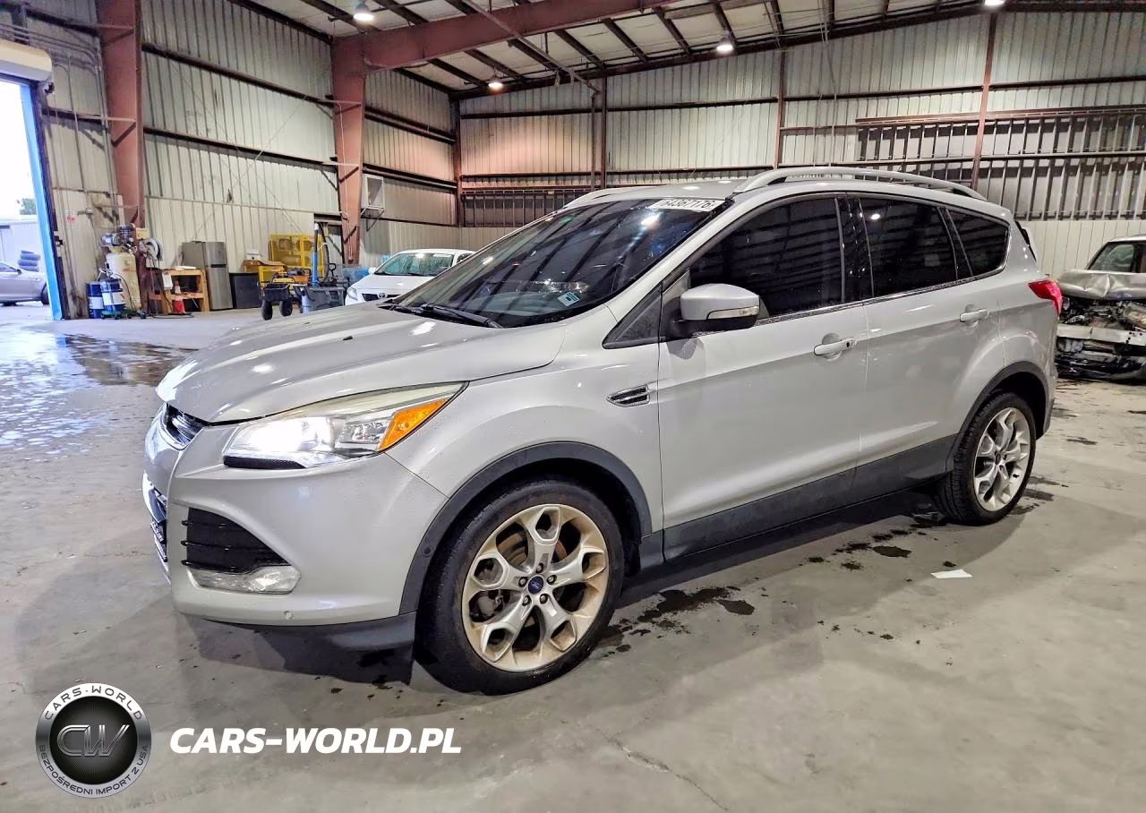 2016 Ford Escape Titanium – zdjęcie 1 z 13