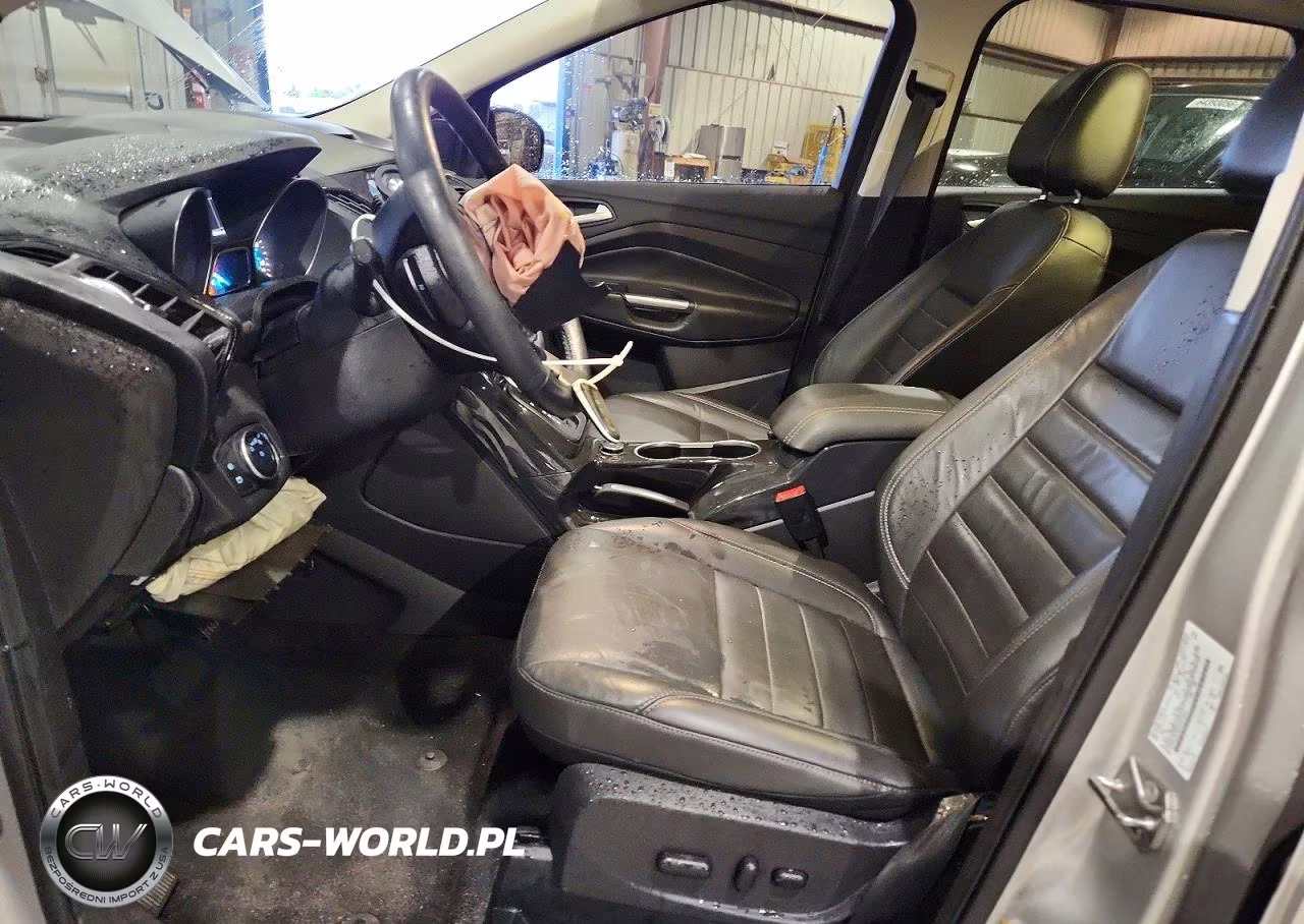 2016 Ford Escape Titanium VIN:1FMCU0J94GUA74325 - 7