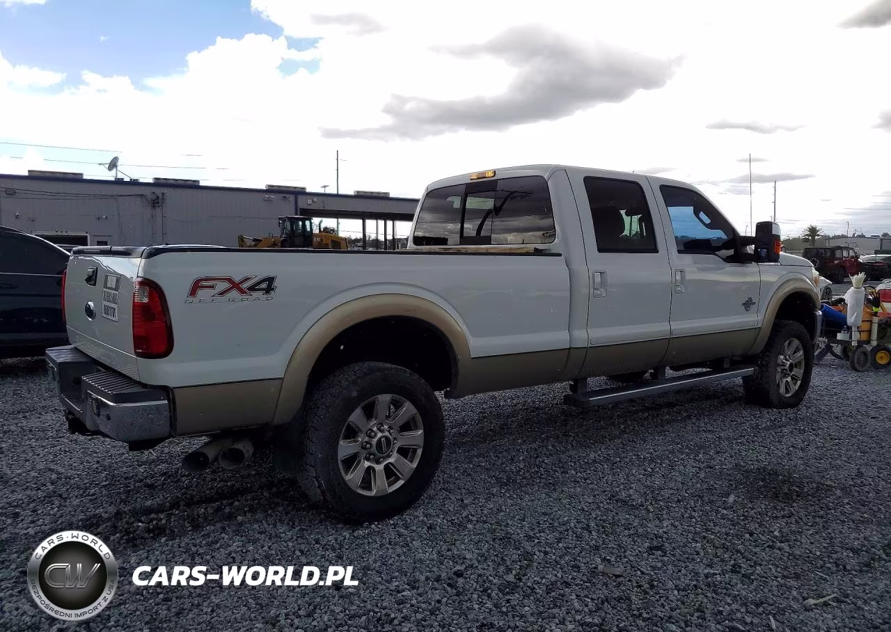 2012 Ford F250 Super Duty VIN:1FT7W2BTXCEC44164 - 3