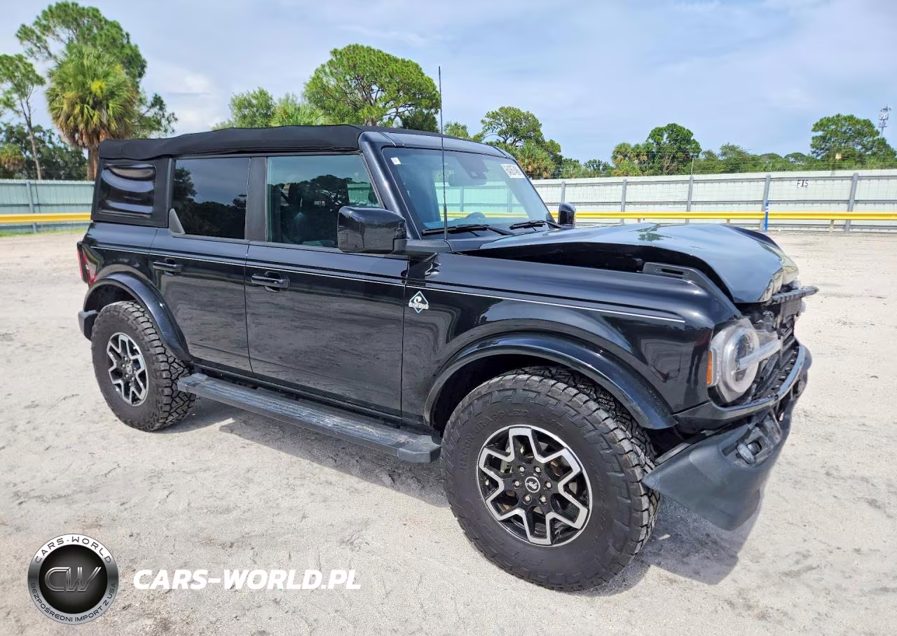 2023 Ford Bronco Base VIN:1FMDE5BH1PLB29923 - 4