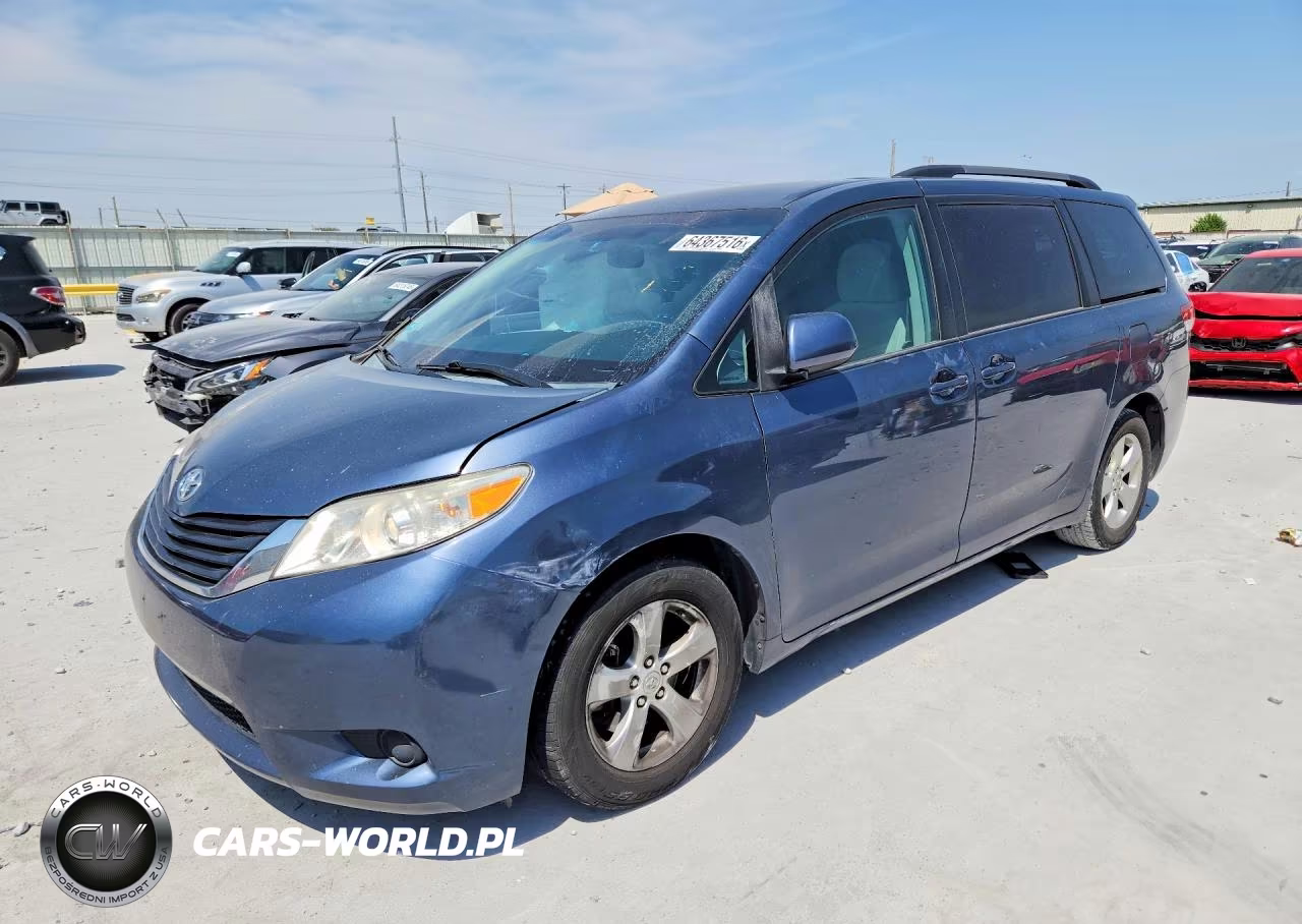 2013 Toyota Sienna Le