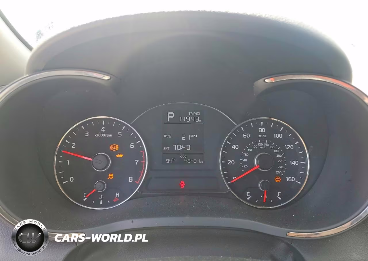 2017 Kia Forte Lx VIN:3KPFK4A73HE149982 - 9