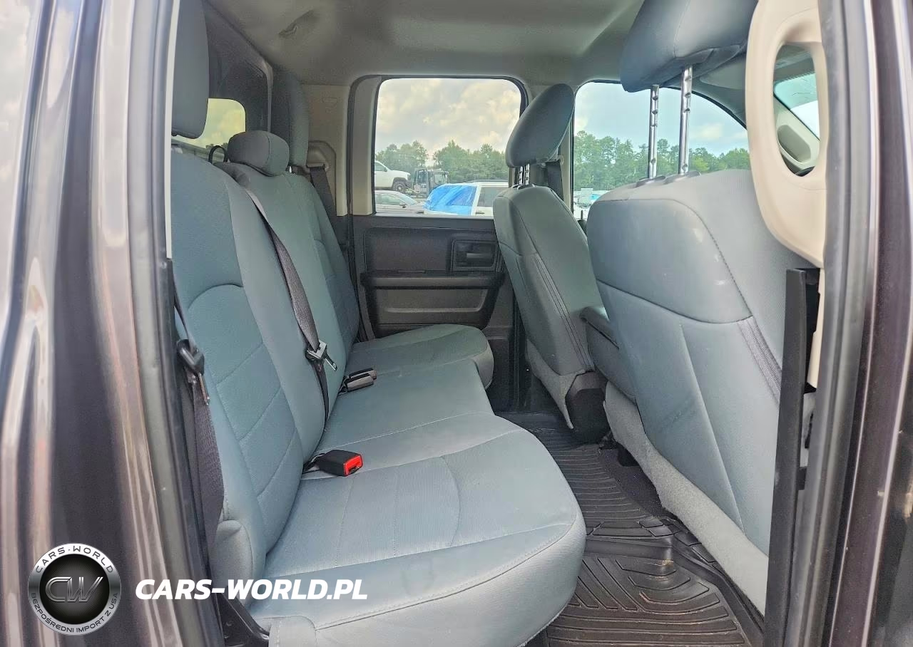 2019 Ram 1500 Classic Tradesman VIN:1C6RR6FG3KS581464 - 10