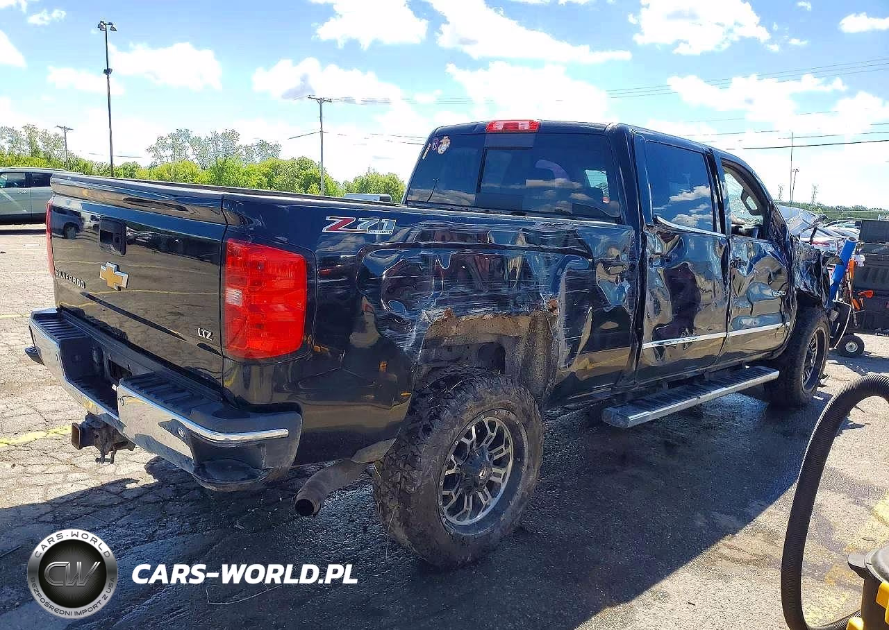 2015 Chevrolet Silverado K2500 Heavy Duty Ltz VIN:1GC1KWE8XFF650573 - 3