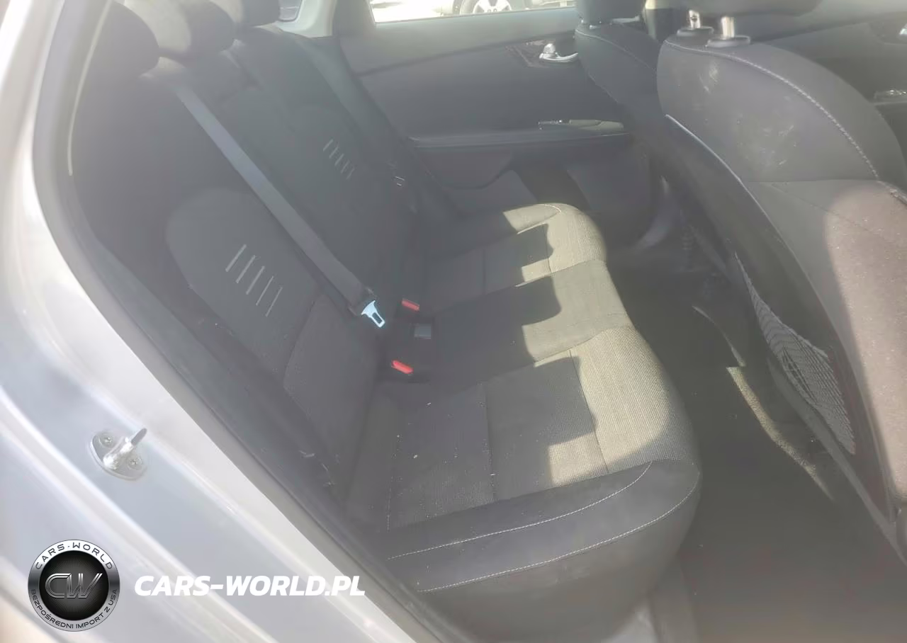 2019 Kia Forte S VIN:3KPF34AD4KE019669 - 10
