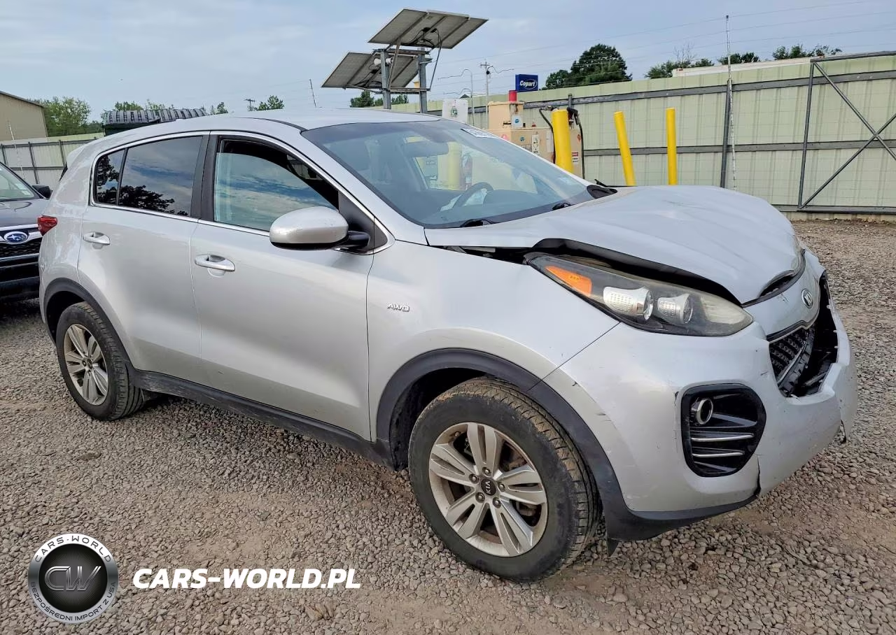 2018 Kia Sportage Lx VIN:KNDPMCAC6J7446935 - 4