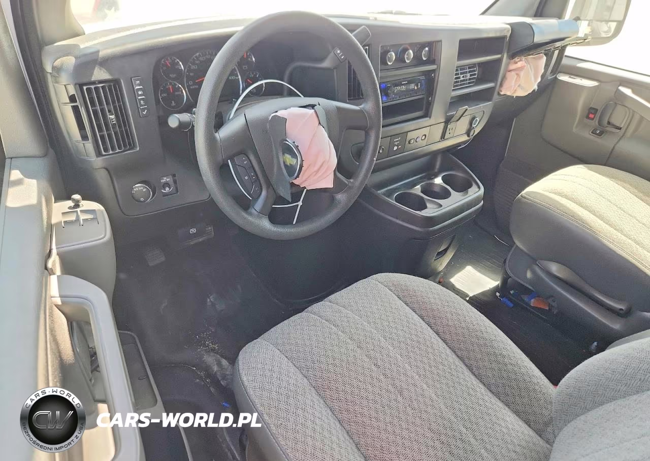 2025 Chevrolet Express G3500 VIN:1GCZGHF73S1166936 - 8