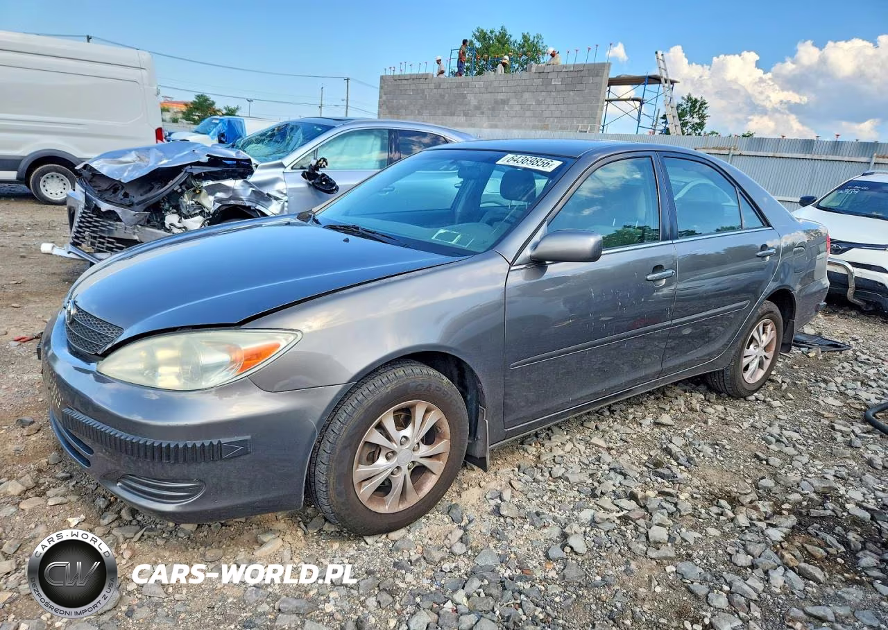 2004 Toyota Camry Le V6