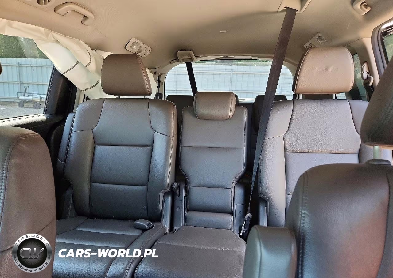 2013 Honda Odyssey Touring VIN:5FNRL5H90DB083709 - 10