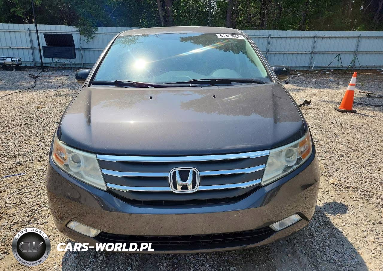 2013 Honda Odyssey Touring VIN:5FNRL5H90DB083709 - 5