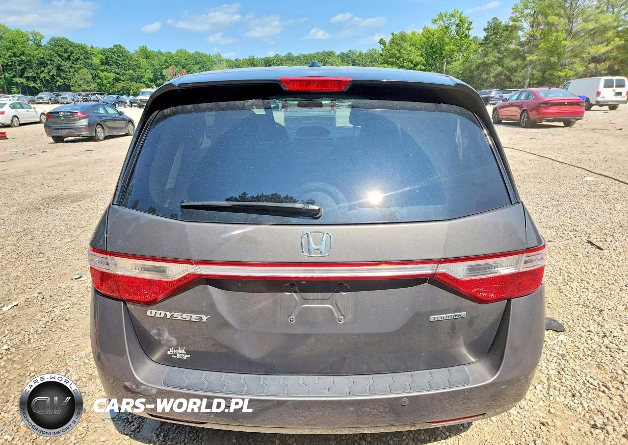 2013 Honda Odyssey Touring VIN:5FNRL5H90DB083709 - 6