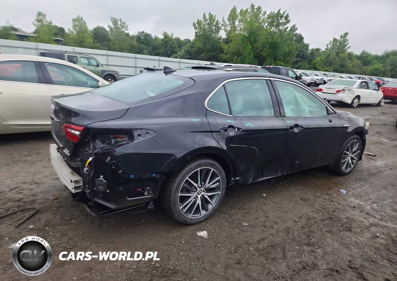 2021 Toyota Camry Xle VIN:4T1F31AK7MU562821 - 3