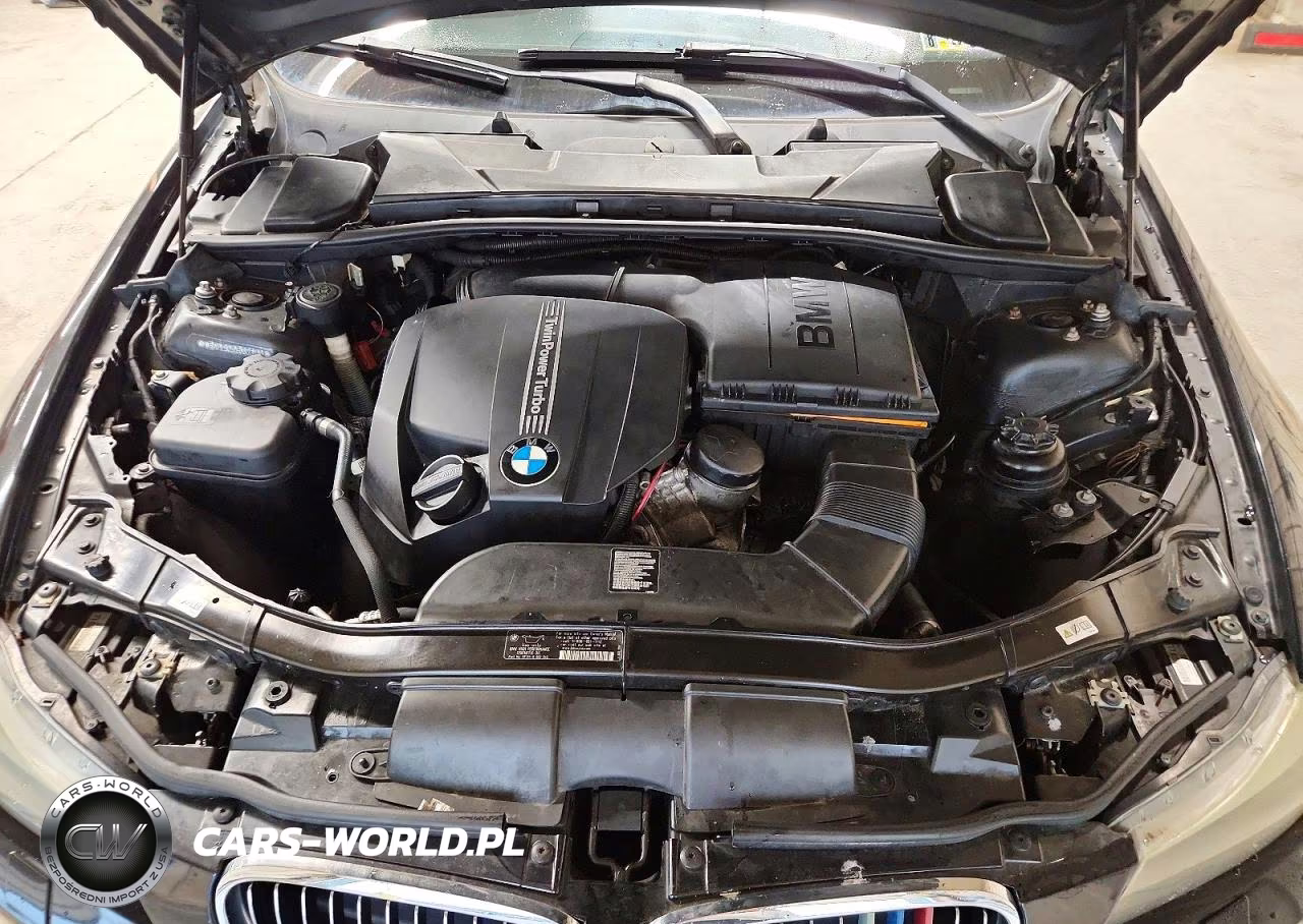 2011 BMW 335 Xi VIN:WBAPL5G50BNN23705 - 11