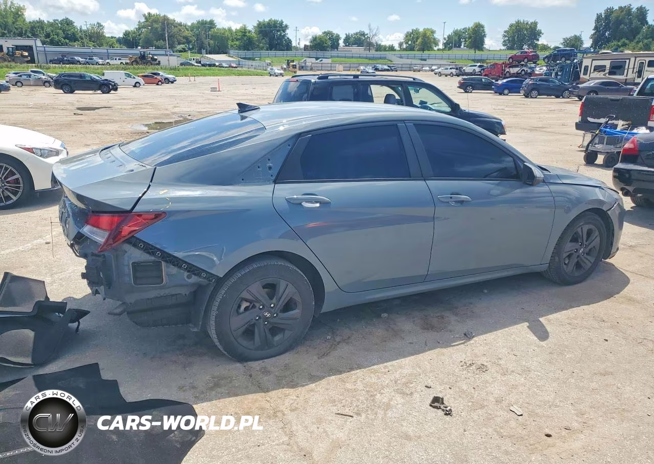 2023 Hyundai Elantra Sel VIN:KMHLM4AG7PU373331 - 3