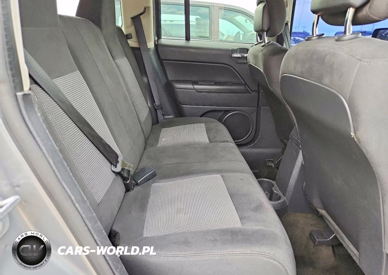 2015 Jeep Patriot Sport VIN:1C4NJPBA0FD400613 - 10