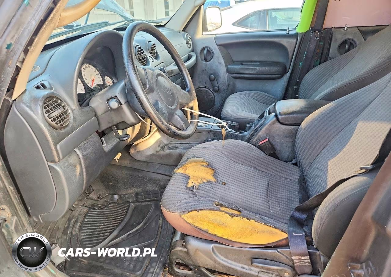 2004 Jeep Liberty Sport VIN:1J4GK48K74W107307 - 7