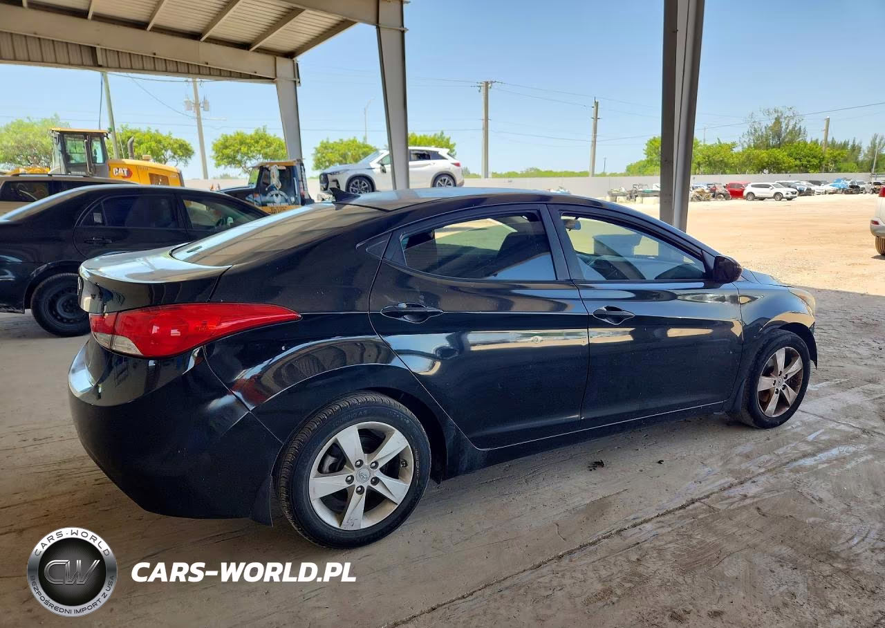 2013 Hyundai Elantra Gls VIN:5NPDH4AEXDH159287 - 3