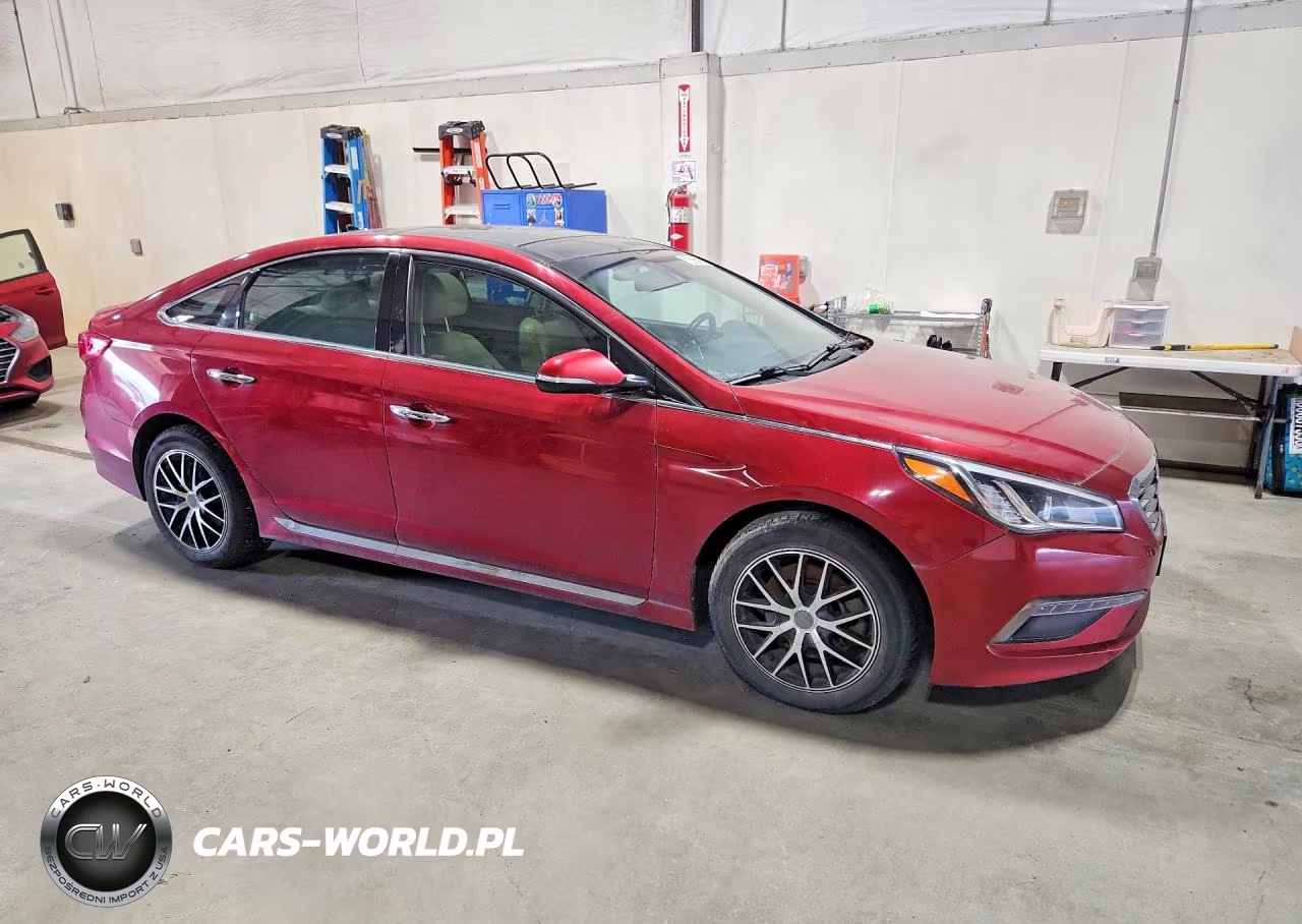 2015 Hyundai Sonata Limited VIN:5NPE34AF2FH049252 - 4