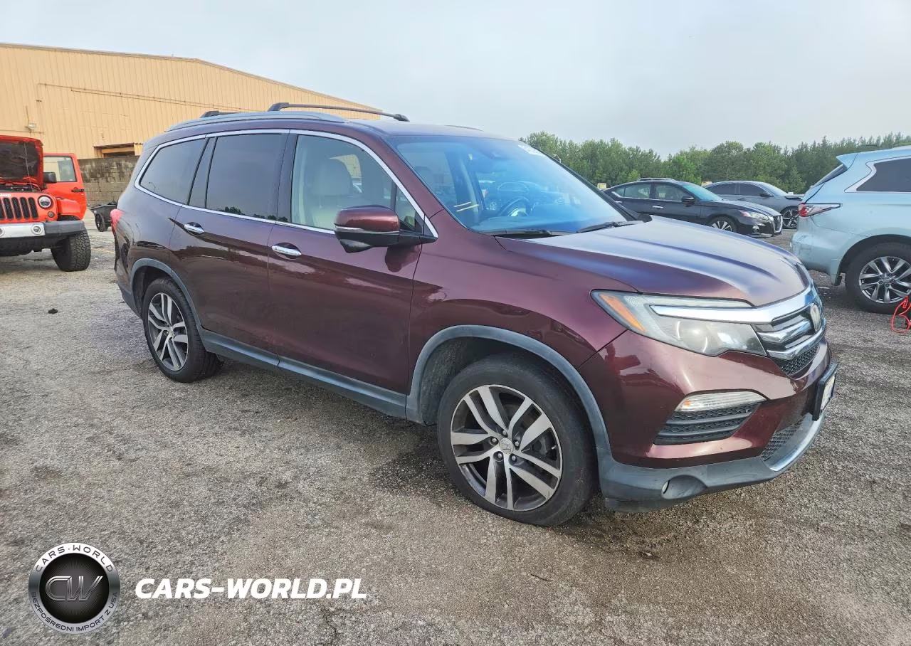 2017 Honda Pilot Touring VIN:5FNYF6H95HB030454 - 4