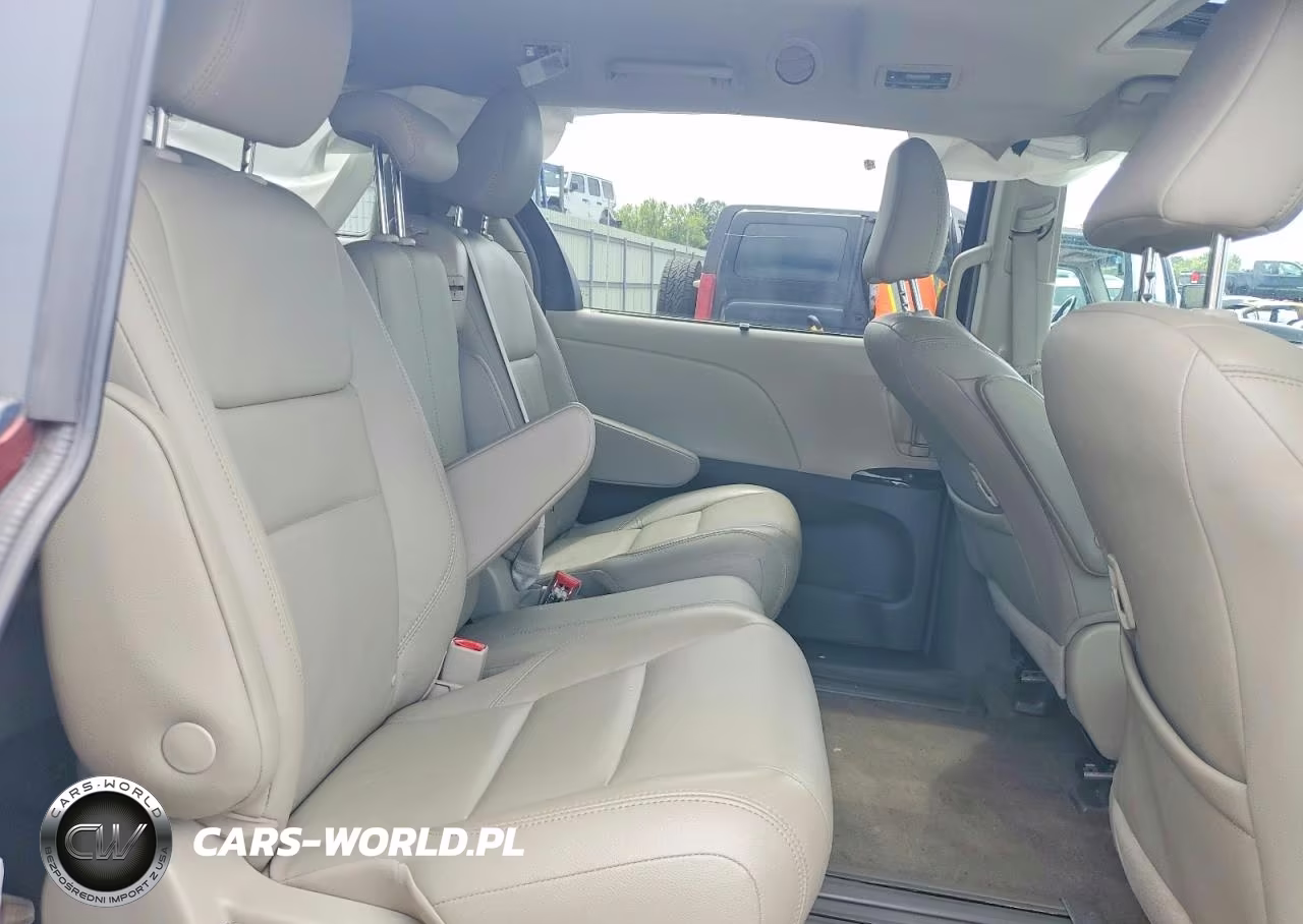 2018 Toyota Sienna Xle 8-Passenger VIN:5TDYZ3DCXJS957328 - 11