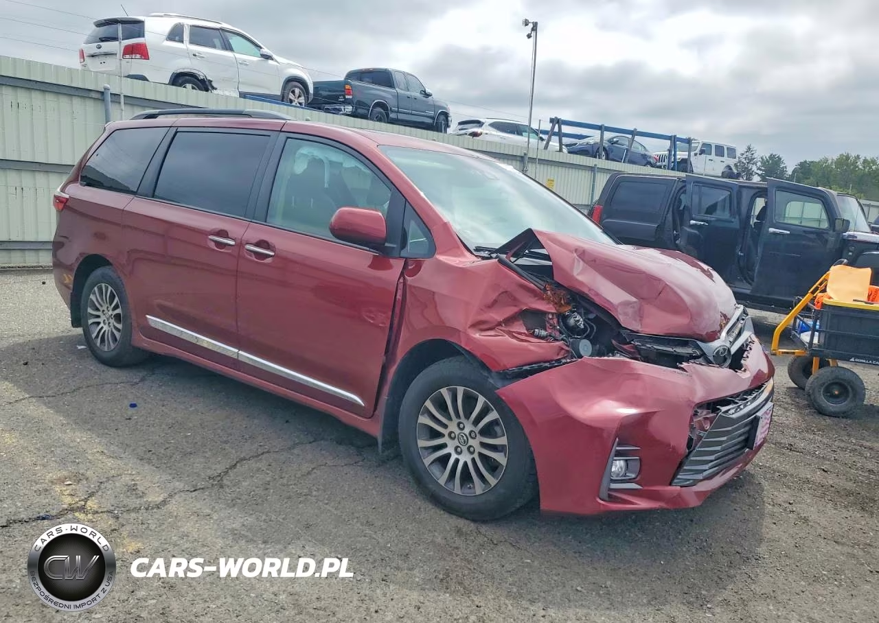 2018 Toyota Sienna Xle 8-Passenger VIN:5TDYZ3DCXJS957328 - 4