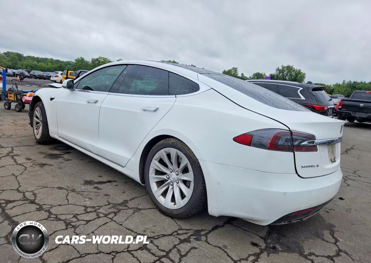 2018 Tesla Model S VIN:5YJSA1E22JF258299 - 2