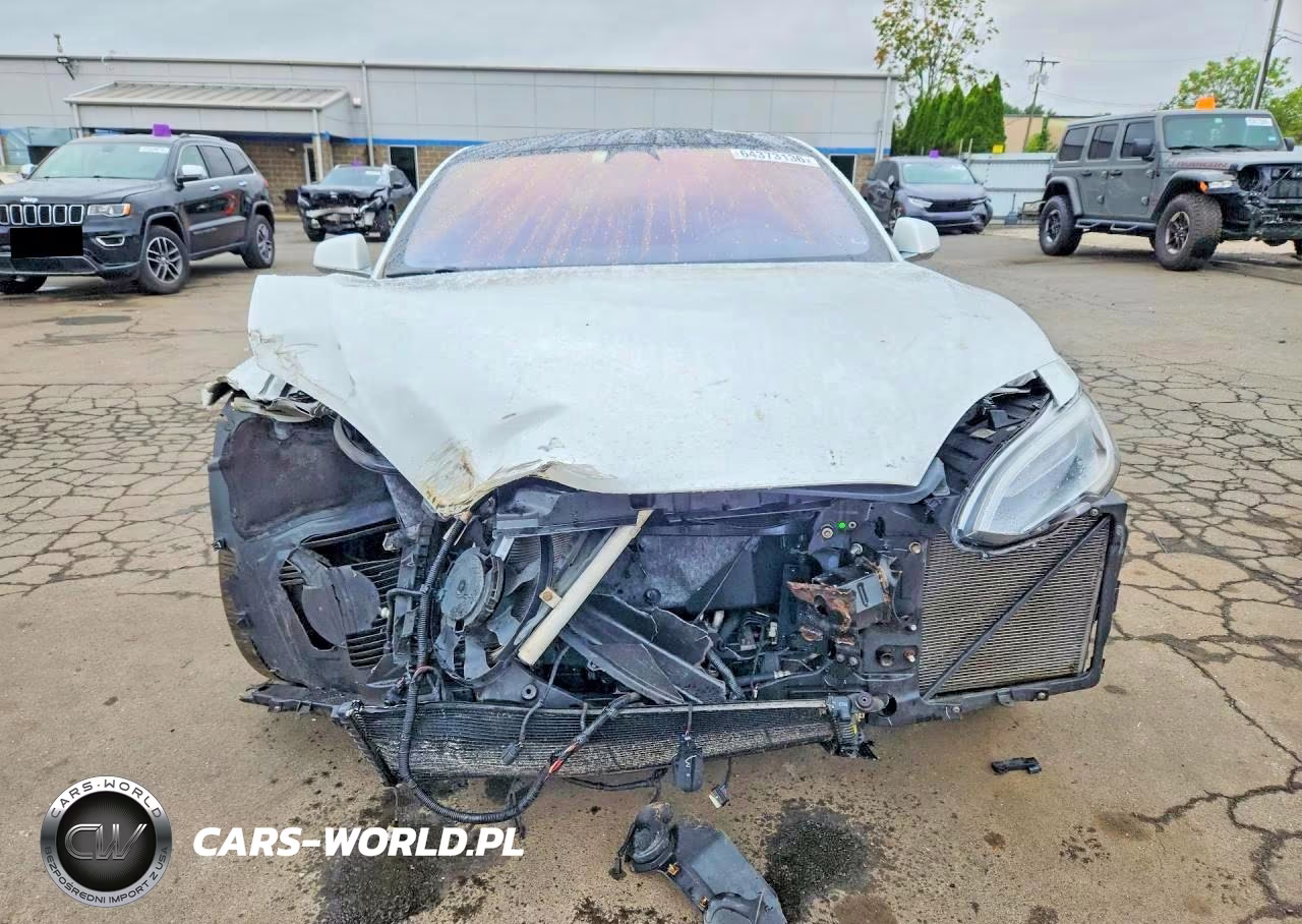 2018 Tesla Model S VIN:5YJSA1E22JF258299 - 5